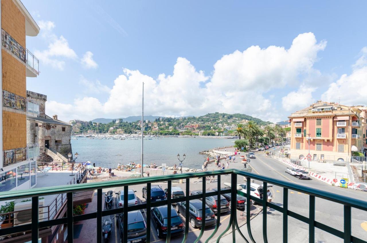 ראפאלו Alla Casa Rosa Al Mare, Central Seafront Stay With Free Private Garage, Air Conditionig, Wi-Fi, Ideal Choice For A Relaxing And Exciting Coastal Escape מראה חיצוני תמונה