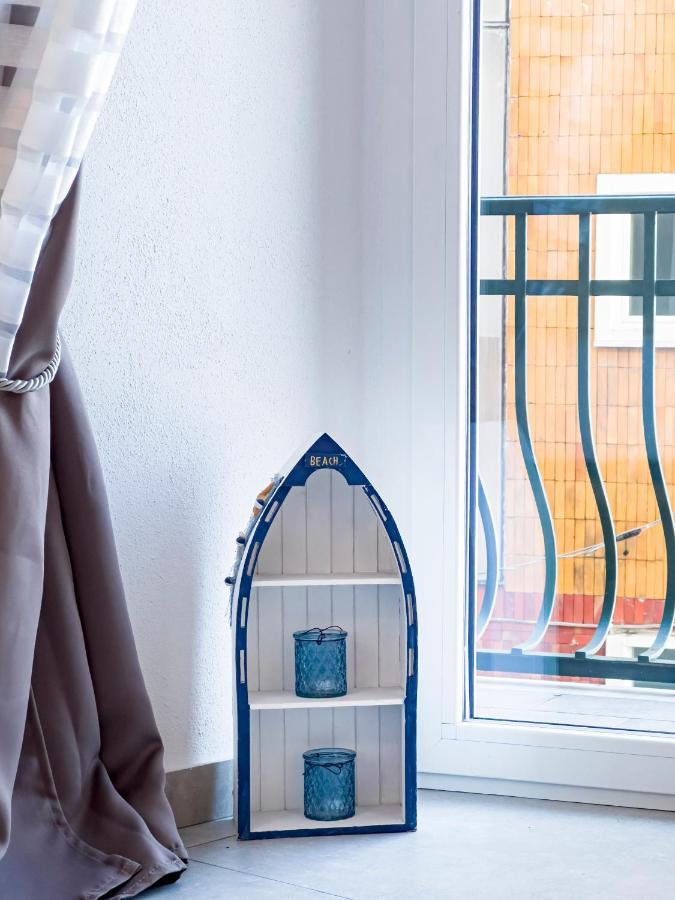 ראפאלו Alla Casa Rosa Al Mare, Central Seafront Stay With Free Private Garage, Air Conditionig, Wi-Fi, Ideal Choice For A Relaxing And Exciting Coastal Escape מראה חיצוני תמונה