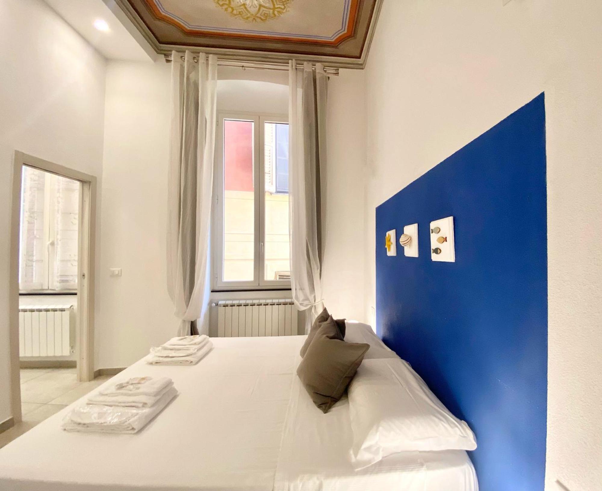 ראפאלו Alla Casa Rosa Al Mare, Central Seafront Stay With Free Private Garage, Air Conditionig, Wi-Fi, Ideal Choice For A Relaxing And Exciting Coastal Escape מראה חיצוני תמונה