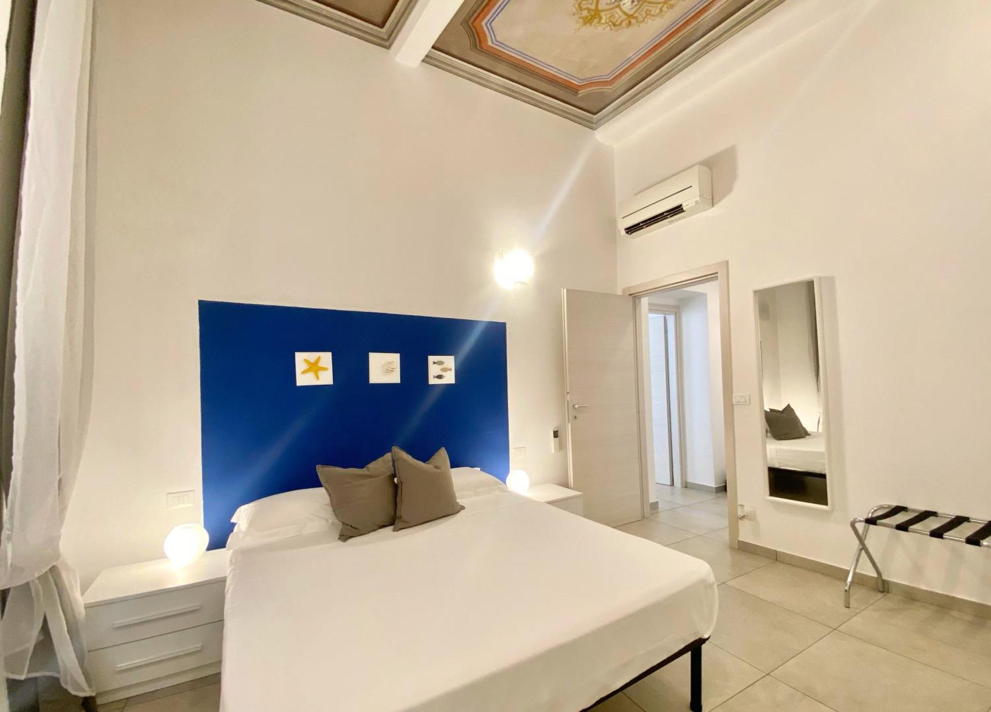 ראפאלו Alla Casa Rosa Al Mare, Central Seafront Stay With Free Private Garage, Air Conditionig, Wi-Fi, Ideal Choice For A Relaxing And Exciting Coastal Escape מראה חיצוני תמונה