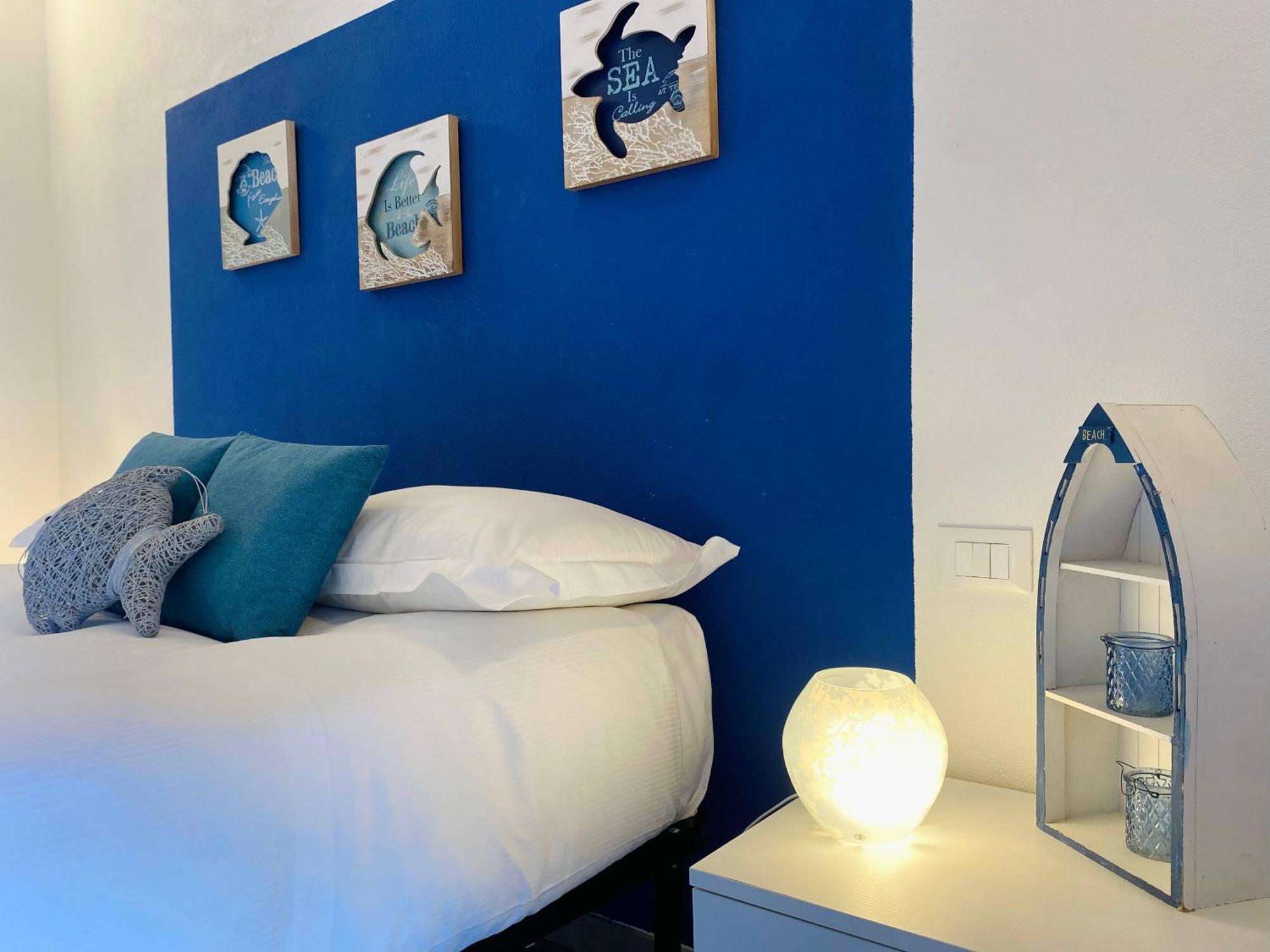 ראפאלו Alla Casa Rosa Al Mare, Central Seafront Stay With Free Private Garage, Air Conditionig, Wi-Fi, Ideal Choice For A Relaxing And Exciting Coastal Escape מראה חיצוני תמונה