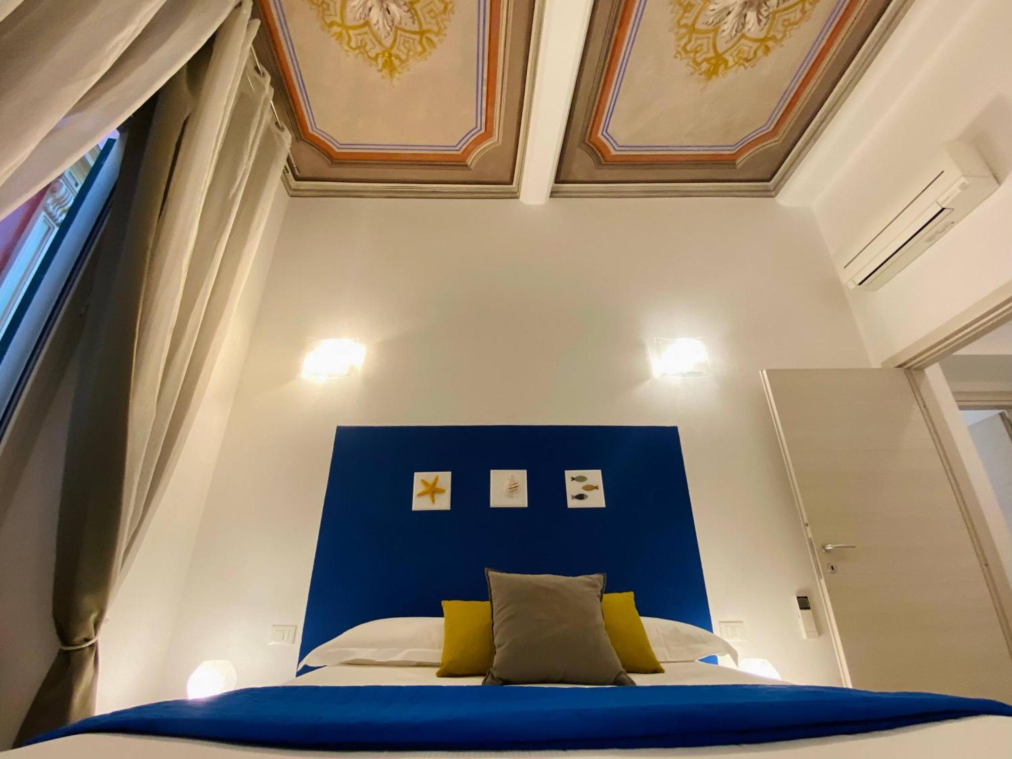 ראפאלו Alla Casa Rosa Al Mare, Central Seafront Stay With Free Private Garage, Air Conditionig, Wi-Fi, Ideal Choice For A Relaxing And Exciting Coastal Escape מראה חיצוני תמונה