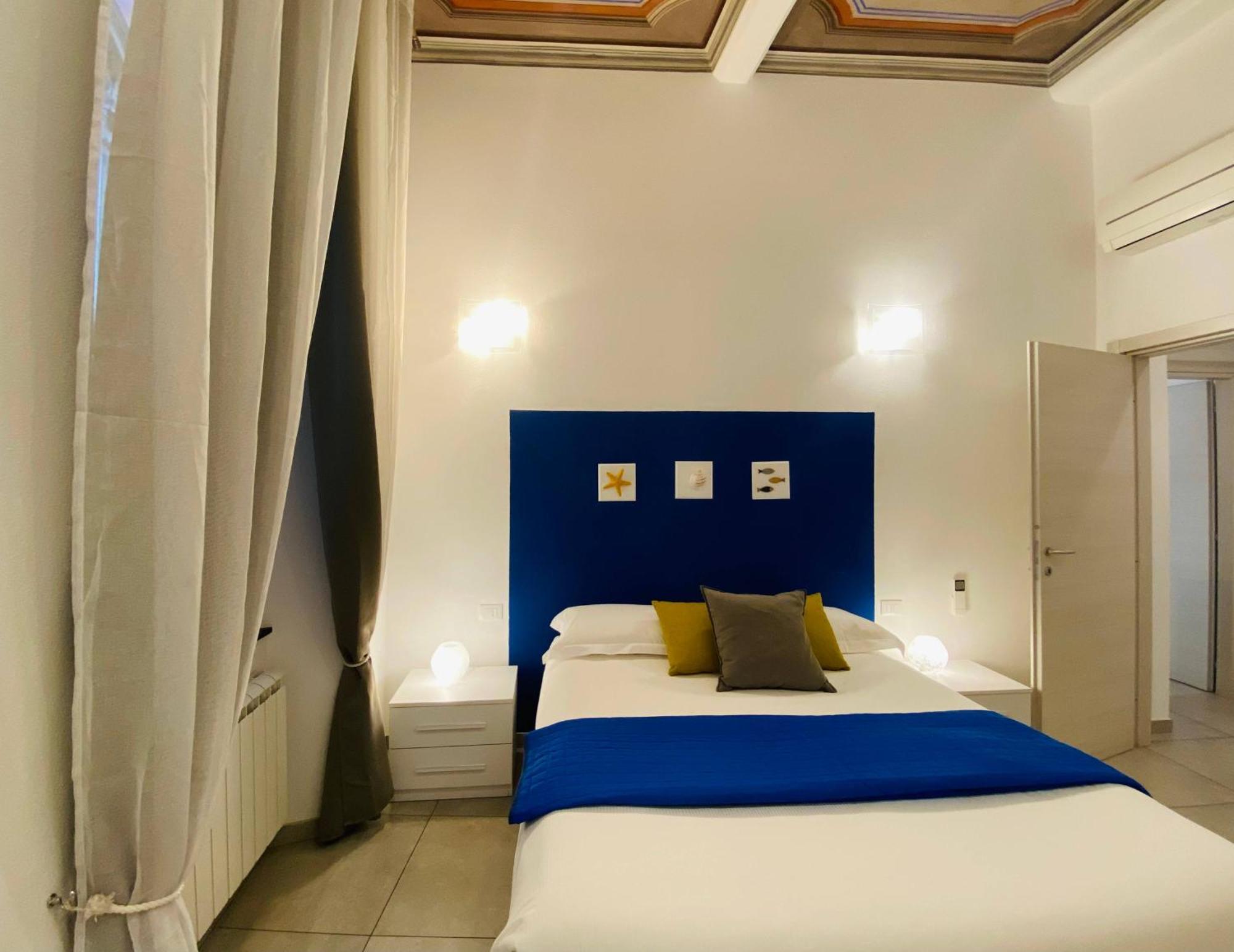 ראפאלו Alla Casa Rosa Al Mare, Central Seafront Stay With Free Private Garage, Air Conditionig, Wi-Fi, Ideal Choice For A Relaxing And Exciting Coastal Escape מראה חיצוני תמונה