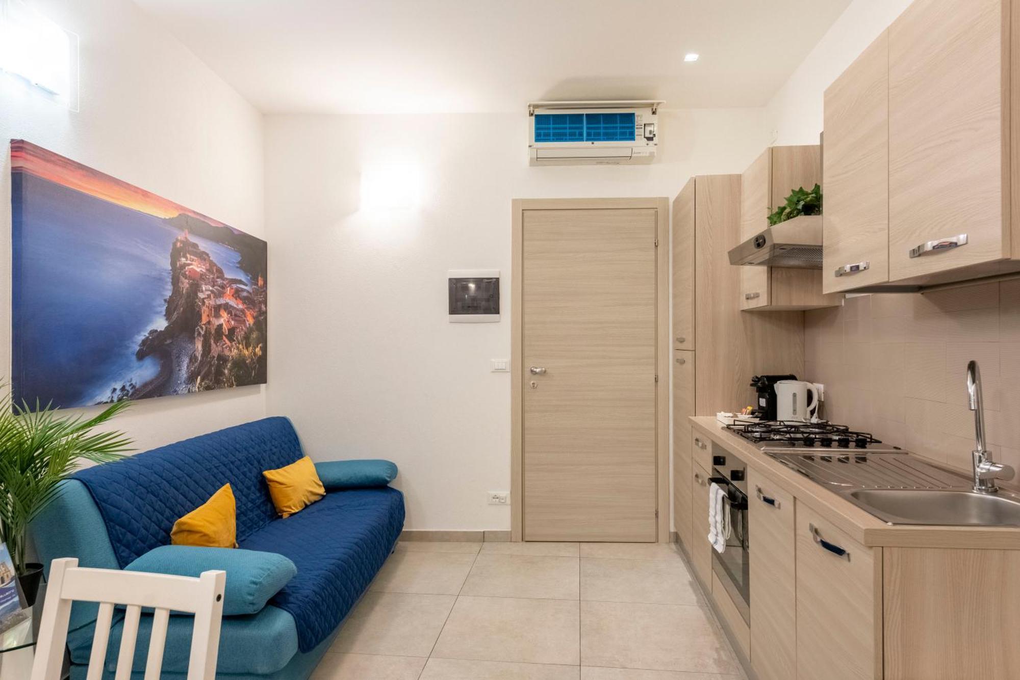 ראפאלו Alla Casa Rosa Al Mare, Central Seafront Stay With Free Private Garage, Air Conditionig, Wi-Fi, Ideal Choice For A Relaxing And Exciting Coastal Escape מראה חיצוני תמונה